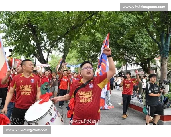 童声震大田湾！渝中小球迷点燃渝超主场